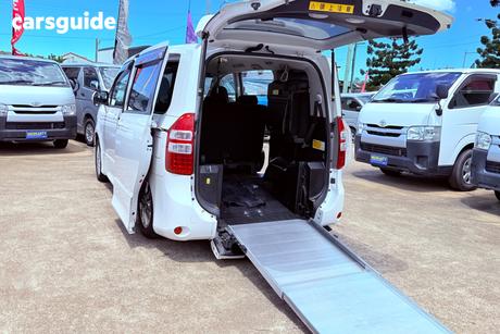White 2013 Toyota Noah Wagon