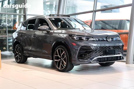 Grey 2025 Volkswagen Tiguan Wagon 195Tsi R-Line