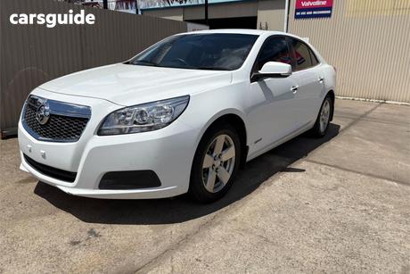 White 2013 Holden Malibu Sedan Cd