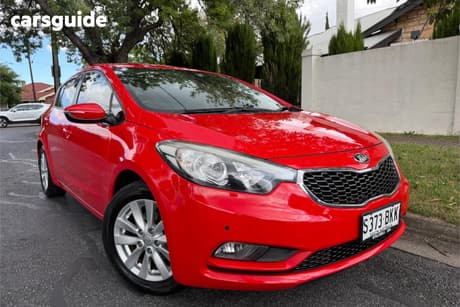 Red 2015 Kia Cerato Hatchback S Premium