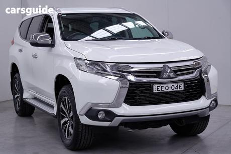 White 2017 Mitsubishi Pajero Sport Wagon Gls (4X4) 7 Seat