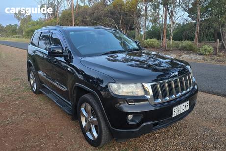 Black 2011 Jeep Grand Cherokee Wagon Laredo (4X4)
