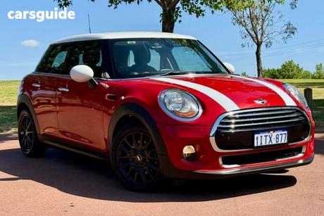 Red 2017 Mini Cooper Hatchback 5D Hatch