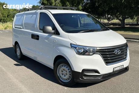 White 2019 Hyundai Iload Van 3S Liftback
