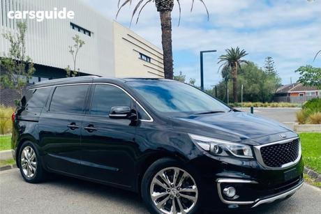 Black 2015 Kia Carnival Wagon Platinum