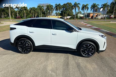 White 2025 Peugeot 3008 Wagon Allure Hybrid