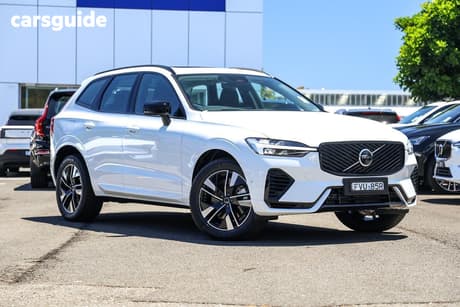 White 2025 Volvo XC60 SUV