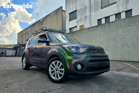 Green 2018 Kia Soul Hatchback Si