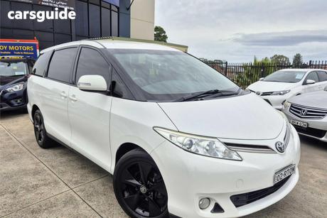 White 2017 Toyota Tarago Wagon Gli
