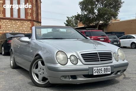 Silver 1999 Mercedes-Benz CLK320 Coupe Avantgarde