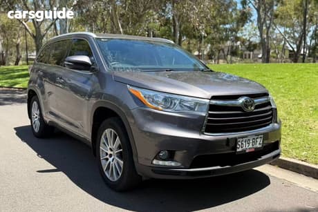 Brown 2014 Toyota Kluger Wagon Grande (4X2)