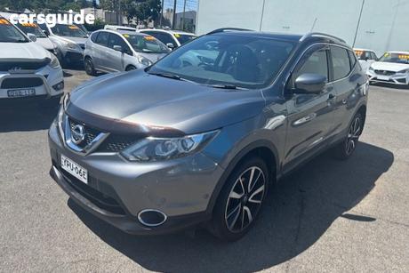 Grey 2015 Nissan Qashqai Wagon Ti (4X2)
