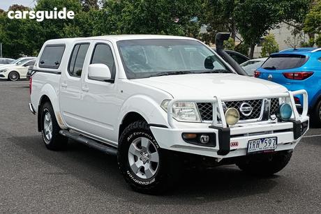 White 2010 Nissan Navara Dual Cab Pick-up St (4X4)