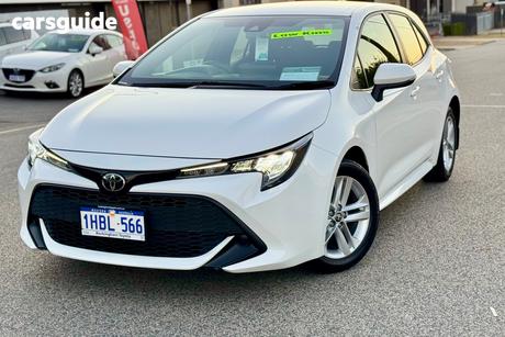 White 2020 Toyota Corolla Hatchback Ascent Sport
