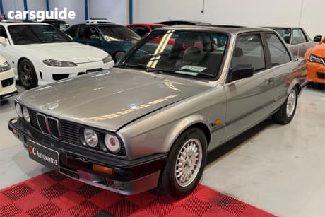 Silver 1988 BMW 325I Sedan