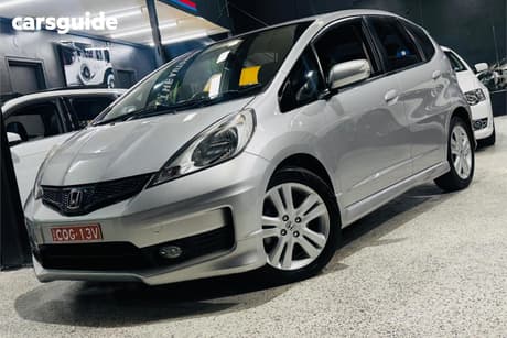 Silver 2014 Honda Jazz Hatchback Vibe-S