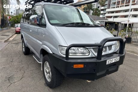Silver 2006 Mitsubishi Delica SUV SPACEGEAR 4X4