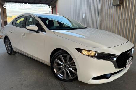 White 2019 Mazda 3 Sedan G25 Gt