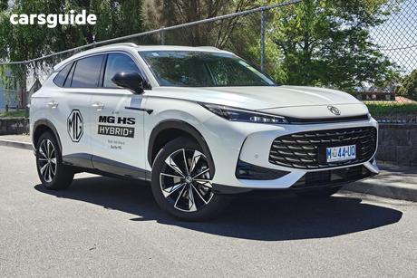 White 2025 MG HS Wagon Essence