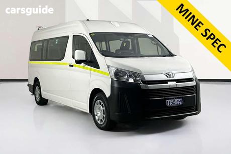 White 2021 Toyota HiAce Bus Slwb Commuter (12 Seats)