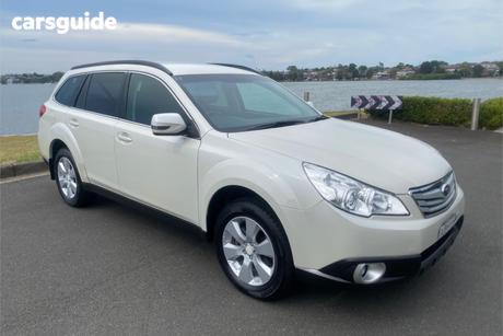 White 2011 Subaru Outback Wagon 2.5I