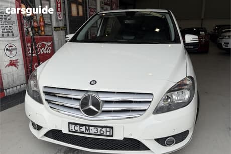 White 2012 Mercedes-Benz B200 Hatchback Be