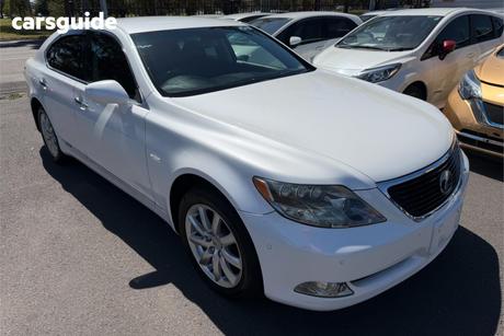 White 2007 Lexus LS Sedan HYBRID