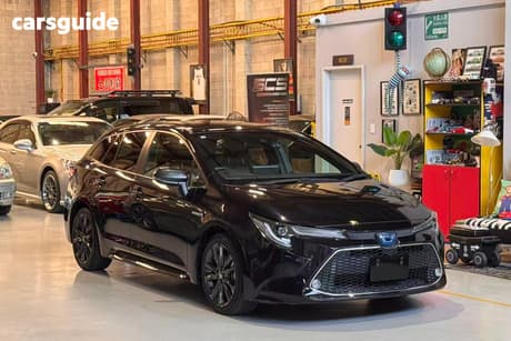 Purple 2020 Toyota Corolla Wagon Touring Wxb (Hybrid)