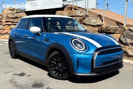 Blue 2021 Mini Cooper Hatchback Classic 5D Hatch