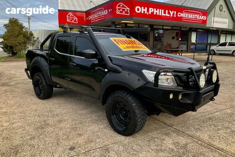 Black 2018 Nissan Navara Dual Cab Pick-up Sl (4X4)