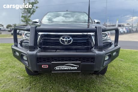 Black 2018 Toyota Hilux Double Cab Pick Up Sr5 (4X4)