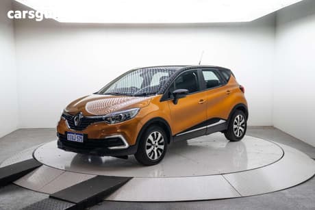 Orange 2019 Renault Captur Wagon Zen