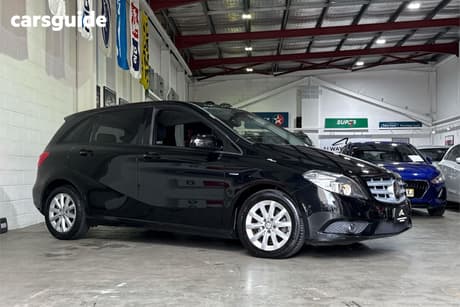 Black 2012 Mercedes-Benz B180 Hatchback Be