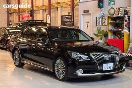 Black 2013 Toyota Crown Sedan Majesta (Hybrid)