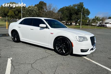 White 2021 Chrysler 300 Sedan Srt