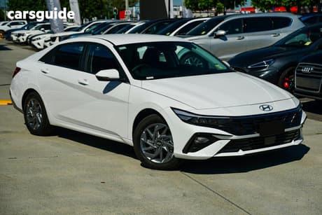 White 2025 Hyundai I30 Sedan Hev 1.6P Dct