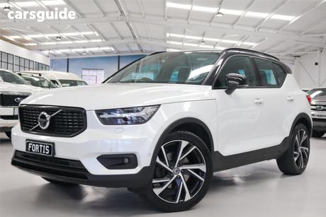 White 2019 Volvo XC40 Wagon T5 R-Design (Awd)