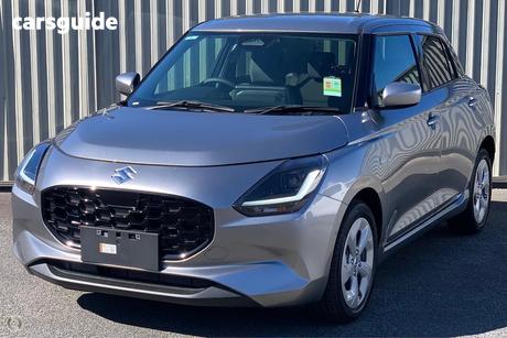 Silver 2025 Suzuki Swift Hatchback Hybrid Plus
