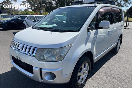 White 2007 Mitsubishi Delica SUV D:5 CV5W