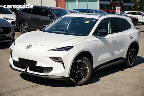 White 2025 MG MGS5 EV Wagon Essence 49