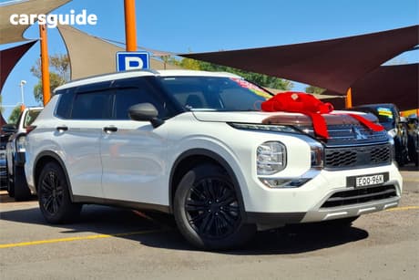 White 2021 Mitsubishi Outlander Wagon Ls 7 Seat (2Wd)