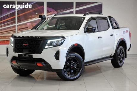 White 2023 Nissan Navara Dual Cab Pick-up Pro-4X (4X4)