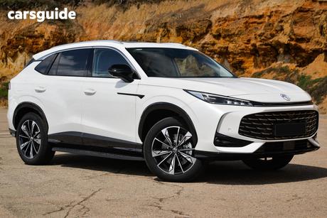 White 2025 MG HS Wagon Essence