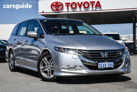 Silver 2012 Honda Odyssey Wagon Luxury