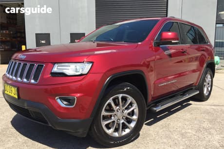 Red 2014 Jeep Grand Cherokee Wagon Laredo (4X4)