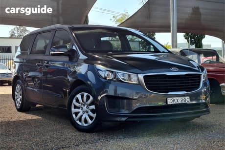 Grey 2015 Kia Carnival Wagon S