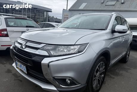 Grey 2017 Mitsubishi Outlander Wagon Ls (4X4)