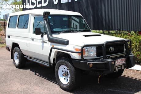 White 2016 Toyota Landcruiser Workmate (4X4) 3 Seat