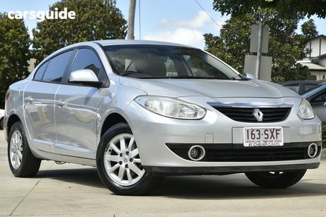 Silver 2011 Renault Fluence Sedan Dynamique