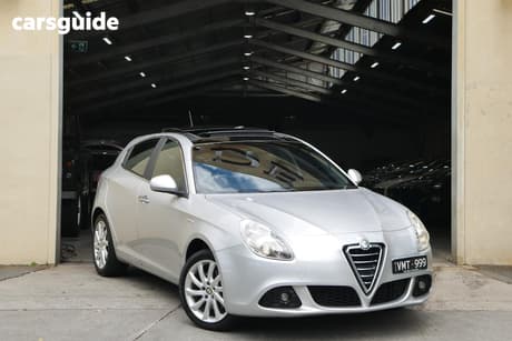 Silver 2013 Alfa Romeo Giulietta Hatchback Distinctive